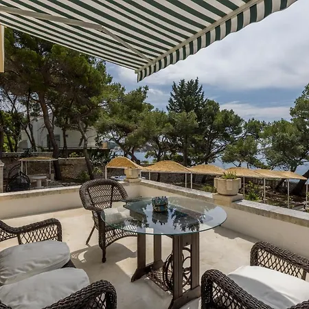 Villa Elysium *
